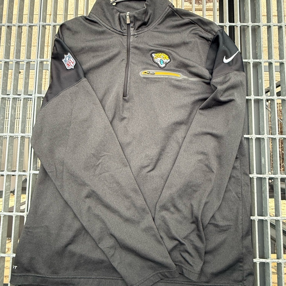 Nike Men's Black Quarter-Zip Jacket